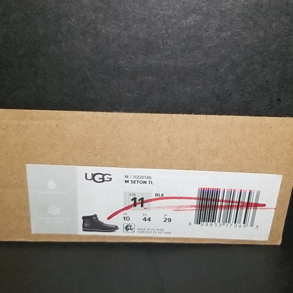 - Waterproof - Picture 9 of 10